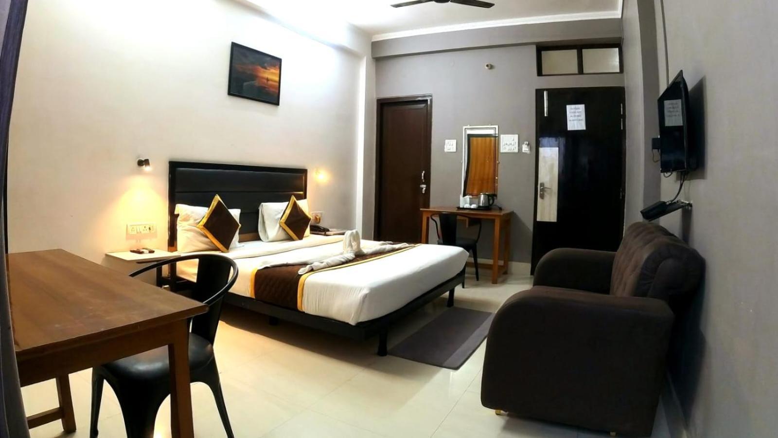 Holidayy Inn Prayagraj Exterior photo