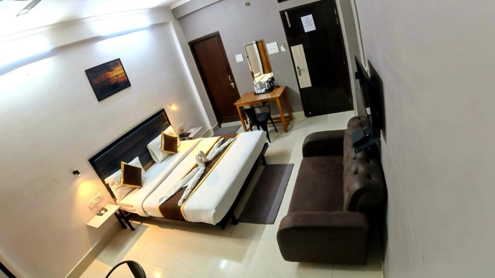 Holidayy Inn Prayagraj Exterior photo